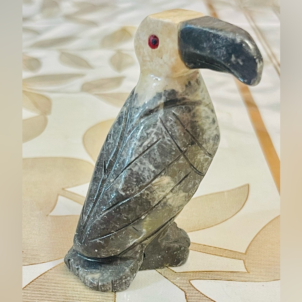 VTG Stone Carved Toucan Bird Statue Figurine Gemstone Southwest Style - Picture 1 of 6